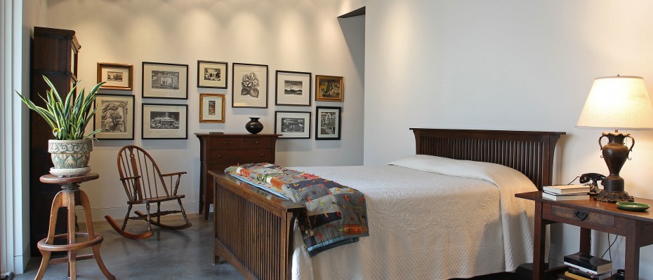 Albany-Graphic07-930x400.jpgRandy's bedroom