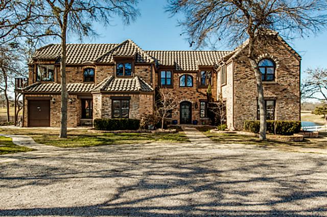 Main house - 3 bedrooms, 3.1 baths - 4,462 SF