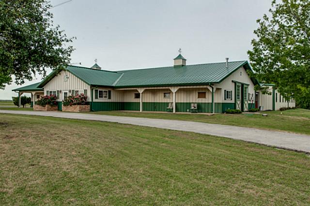 Show barn