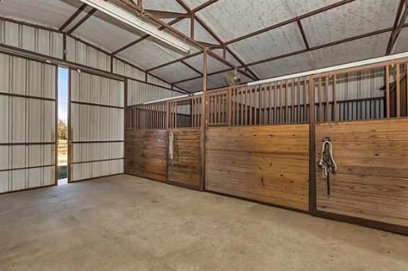 ValRose3StallBarnWashBay