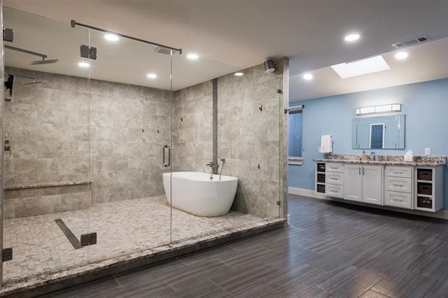 Captivating contemporary