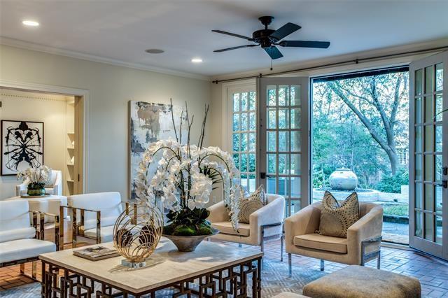 traditional Colonial
