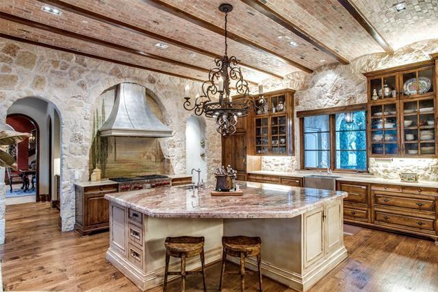 Tuscan estate