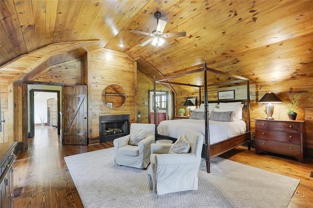 luxurious farmhouse