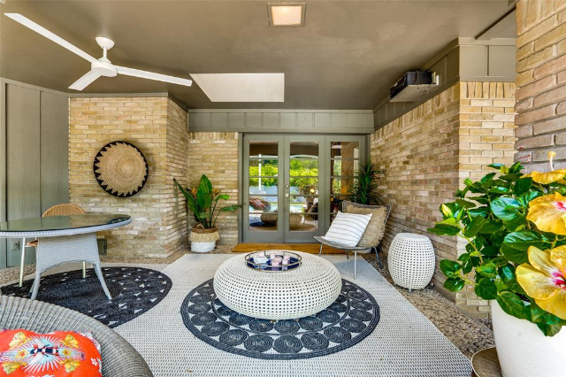 contemporary ranch