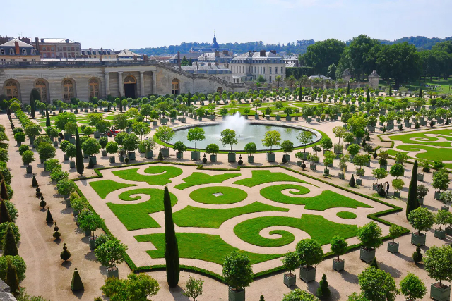 Versailles