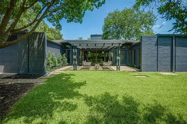 Midcentury Modern ranch