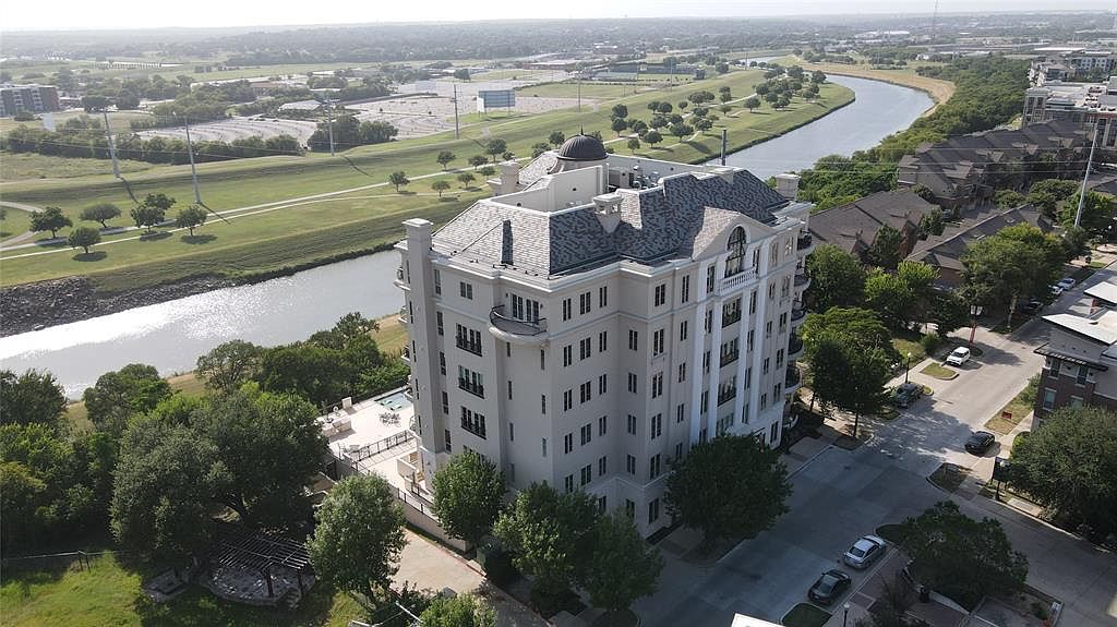 Urbane Condo
