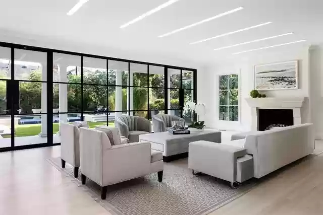 George Bass Stage & Design