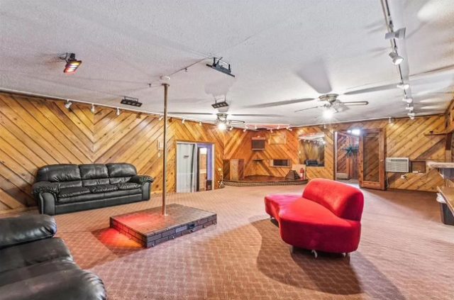 Party House