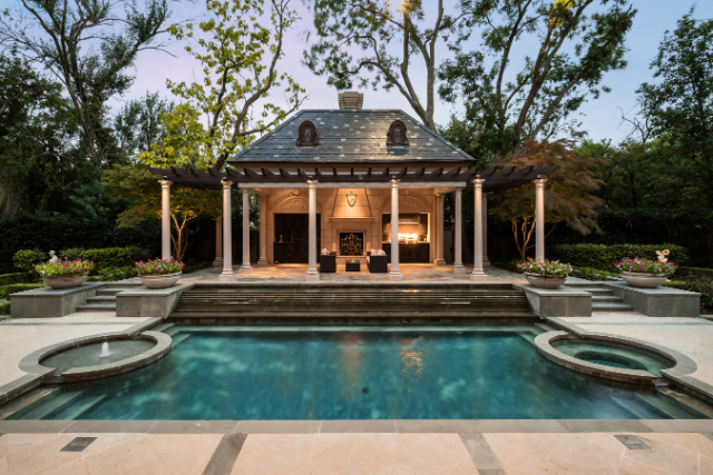 The Dallas Luxury Look