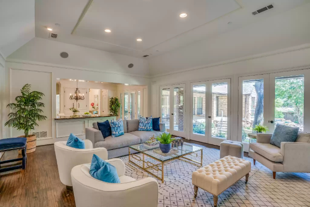 Preston Hollow traditional