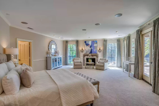 Preston Hollow traditional