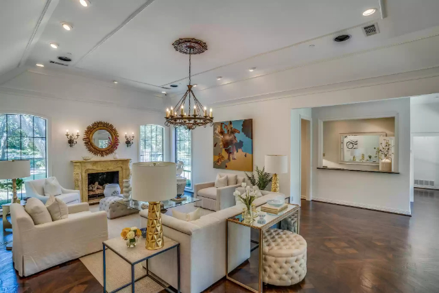 Preston Hollow traditional