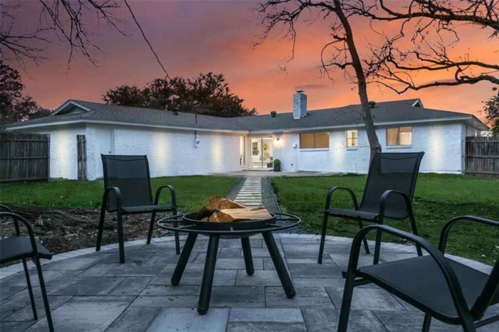 Midcentury Ranch Ridglea