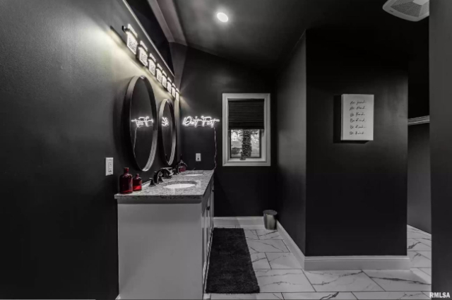 sleek, sexy, decor
