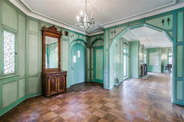 Lacy estate