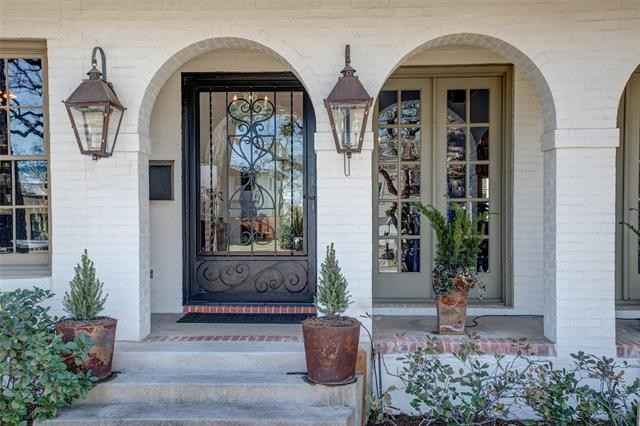 Winsome Crestwood Mediterranean