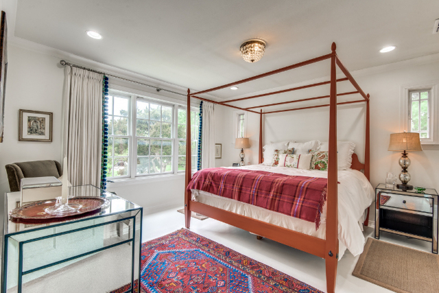 non-traditional Colonial