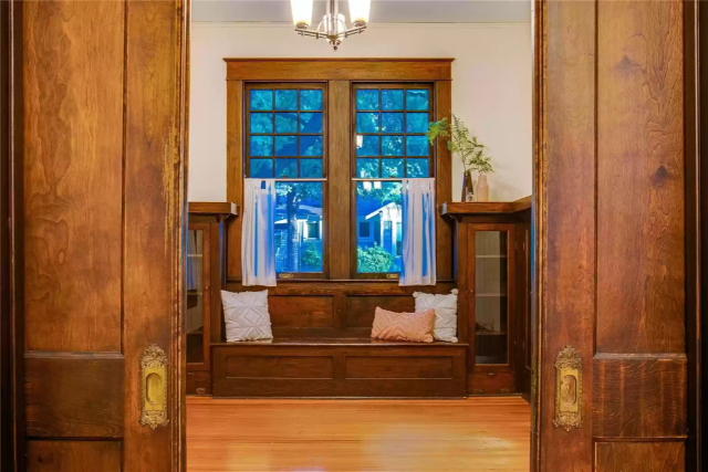 Winnetka Heights Prairie Bungalow