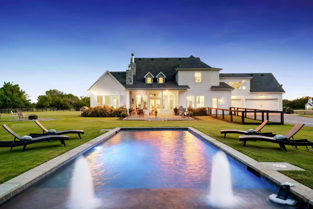 luxury farmhouse