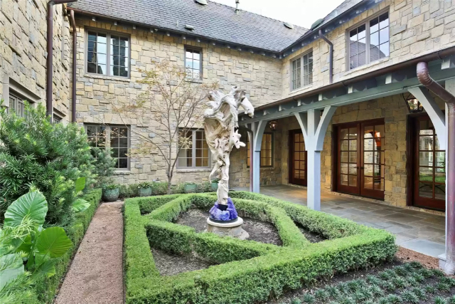 Vaquero estate