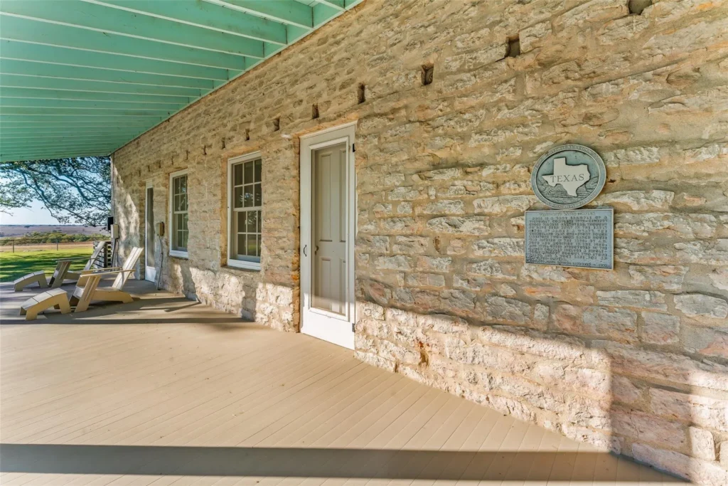 This 271-Acre Historic Landmark Ranch Blends Old World Texas With Sleek ...