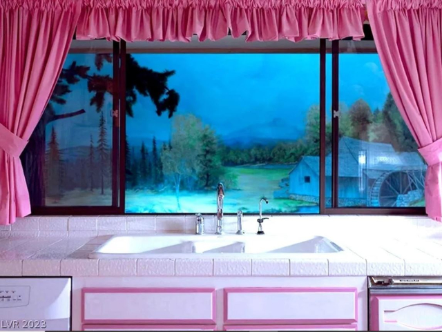 shelter, las vegas, jerky