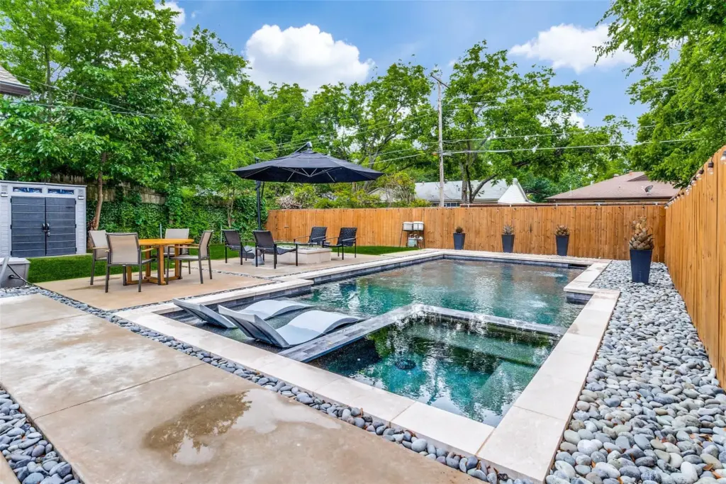 Explore this Lochwood beauty!