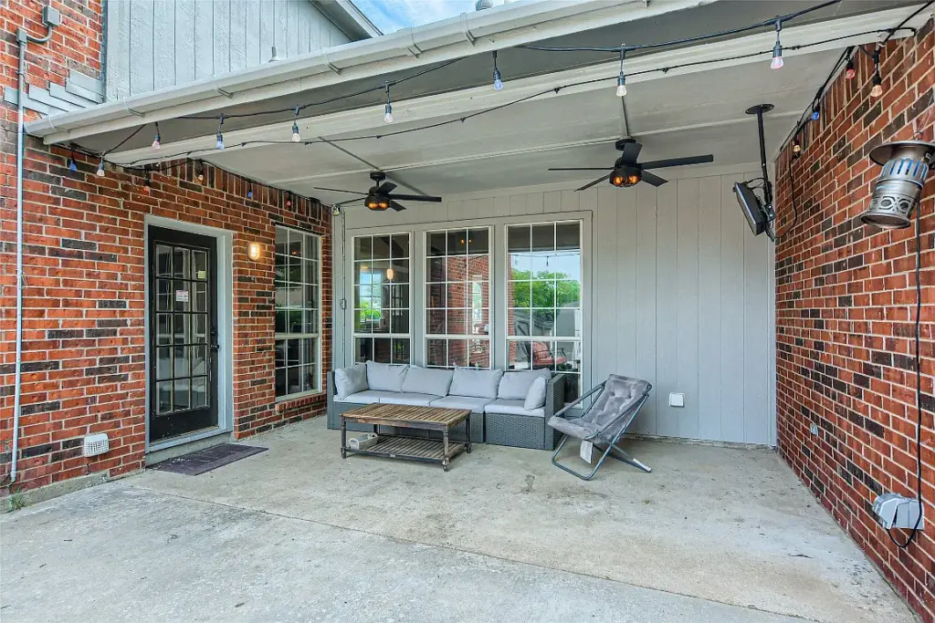 This Rowlett home could not be more charming. 