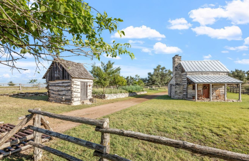 Fredericksburg Cabin