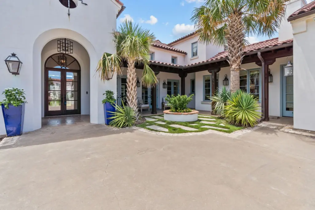 Montserrat compound