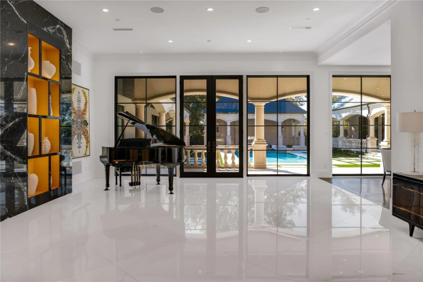 luxury market