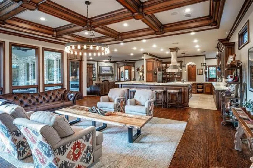 Rockbrook Estates Traditional 
