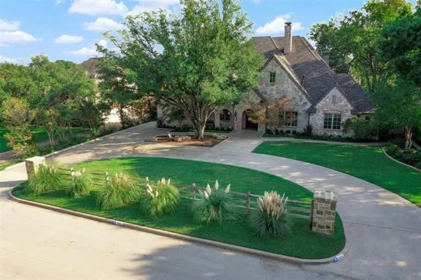 Rockbrook Estates Traditional 