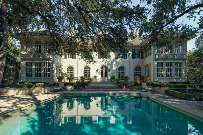 English Country house