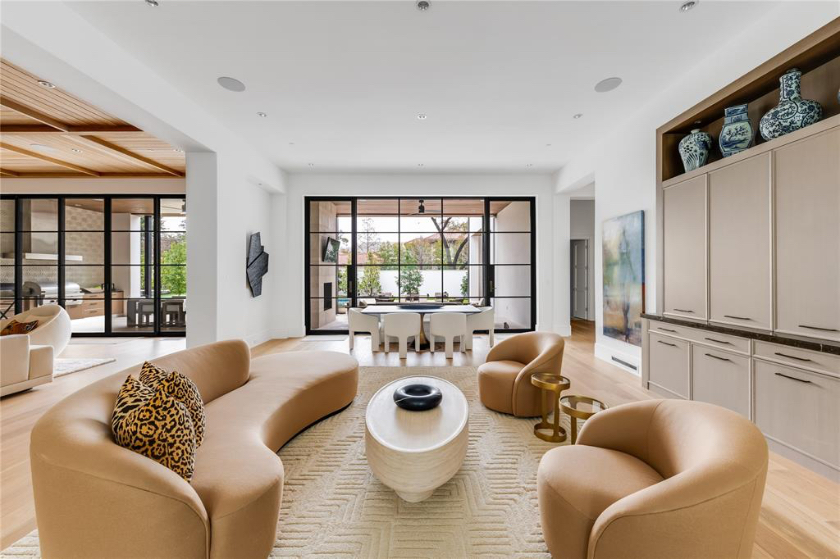 Santa Barbara Soft Contemporary