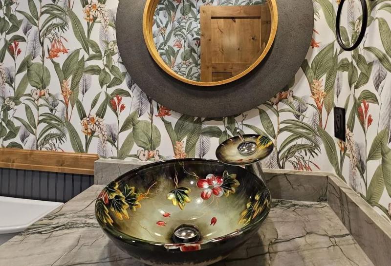 gobsmacked, Colorado, decor fail