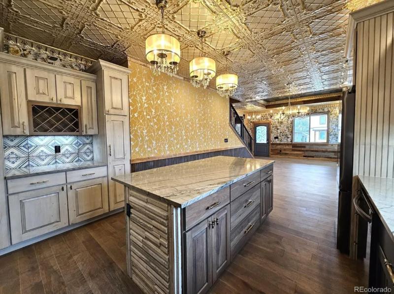 gobsmacked, Colorado, decor fail