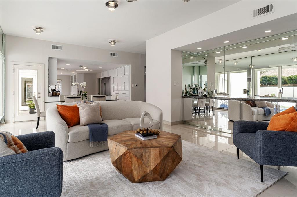Quintessential Modern in Meadows West