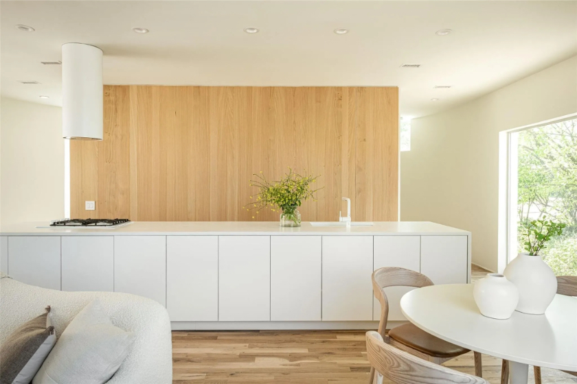 Modernist properties