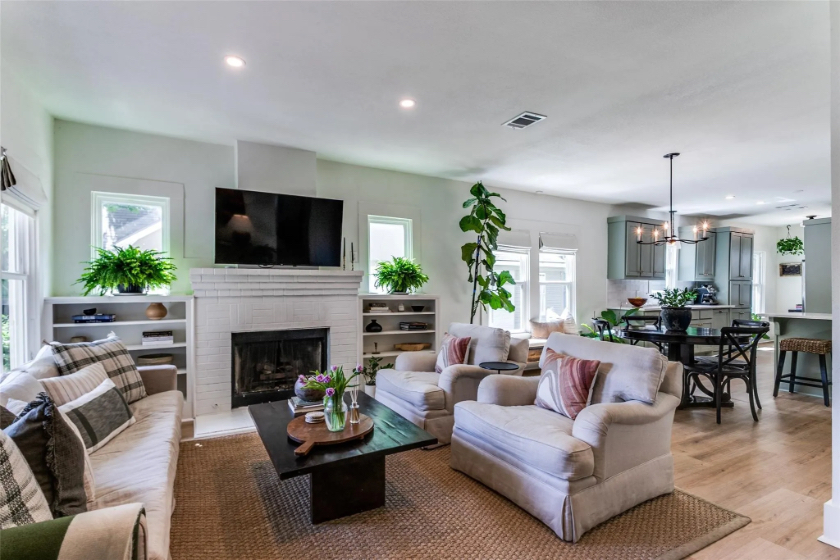 Vickery Place Craftsman