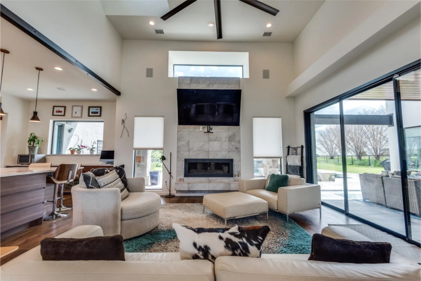Waxahachie contemporary