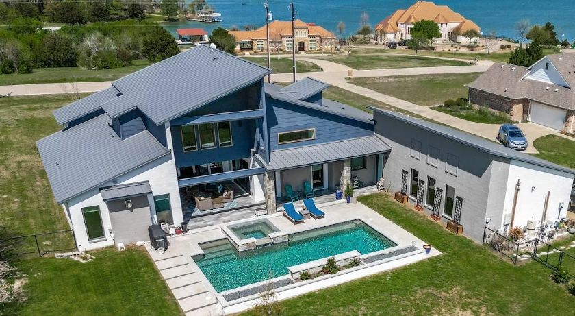Waxahachie modern