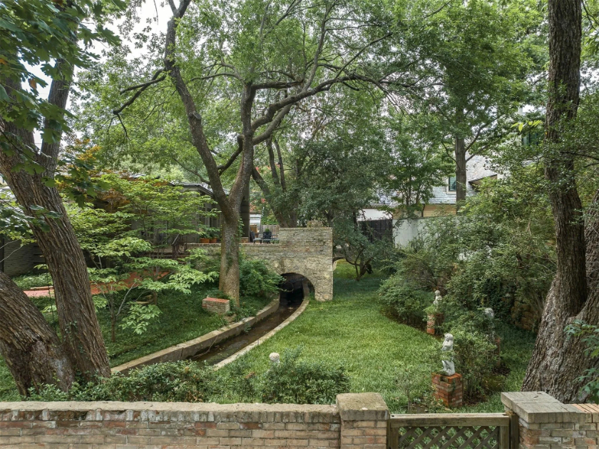 University Park Dilbeck