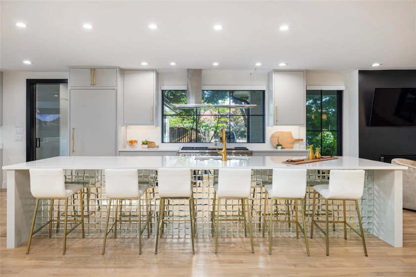 cutting-edge soft contemporary