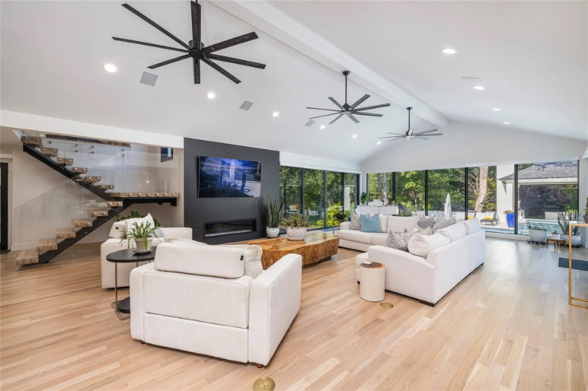 cutting-edge soft contemporary