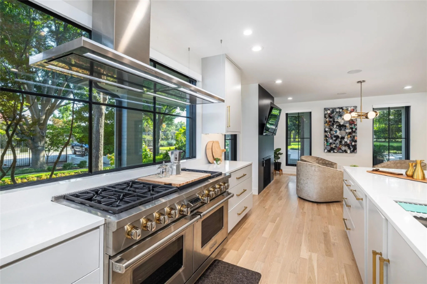 cutting-edge soft contemporary