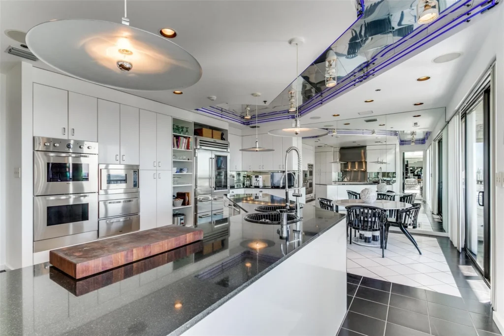 Warrington condo