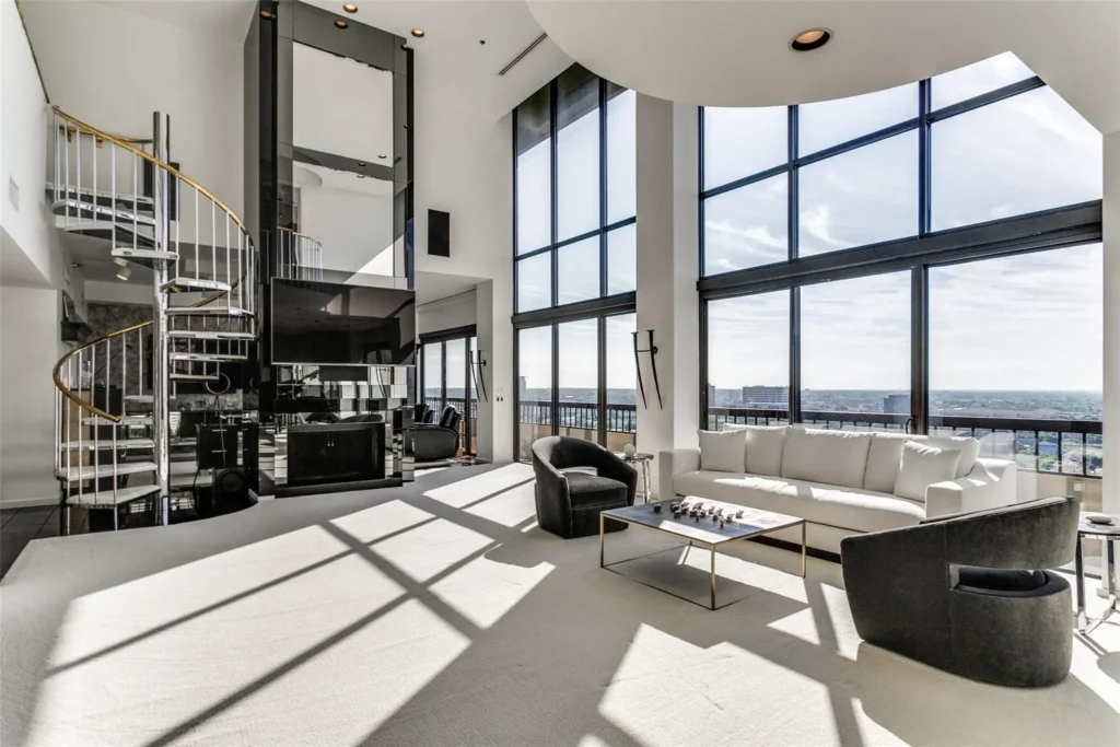 Warrington condo